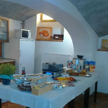 V Podzamci Apartment Melnik