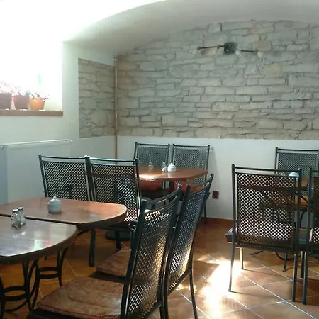 V Podzamci * Melnik