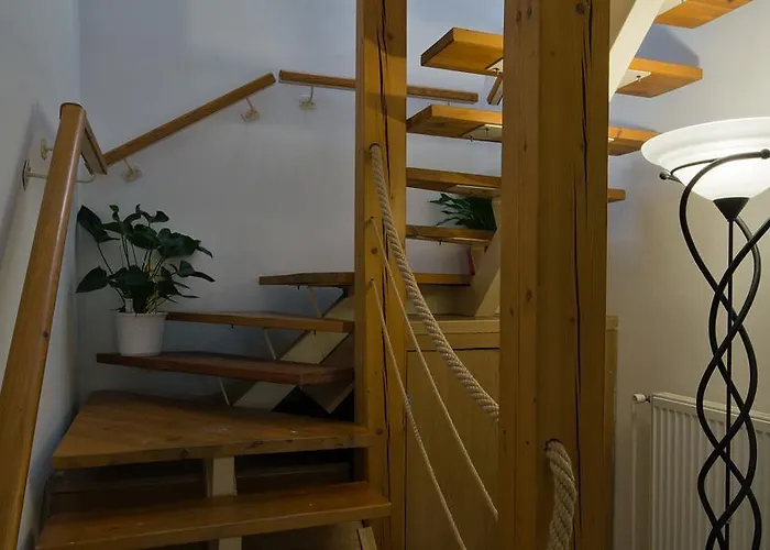 V Podzamci * Mělník