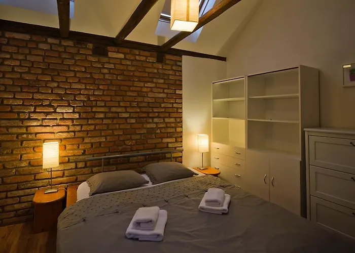 V Podzamci Appartement *