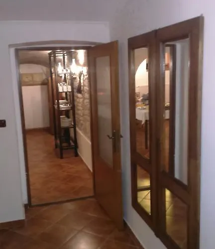 V Podzamci